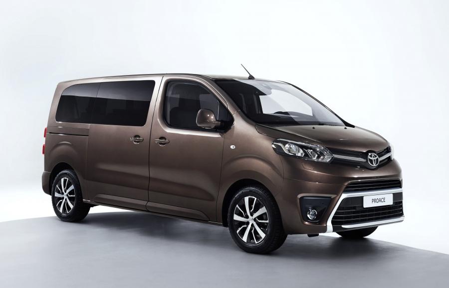  Toyota ProAce 2016 года  (фото 2 из 11)
